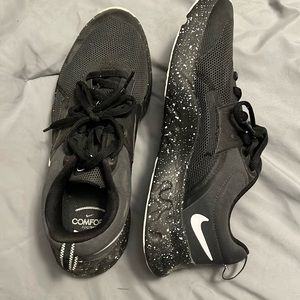 Black/white Nike Basketball shoes